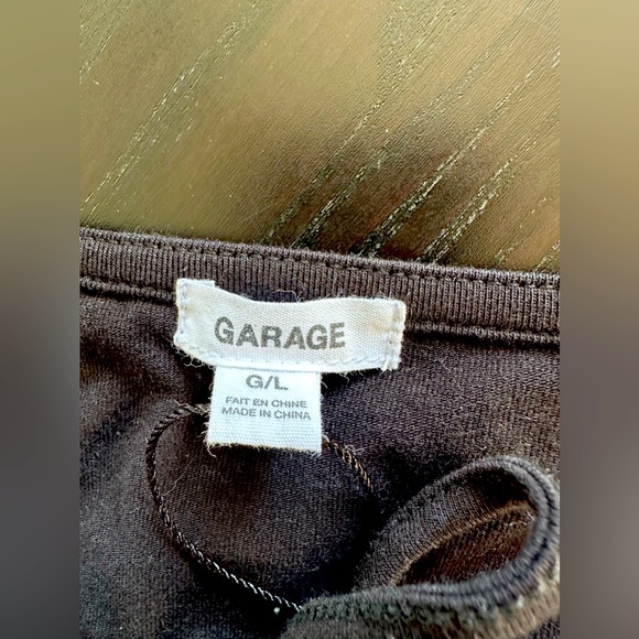 Top - Picture 2 of 3